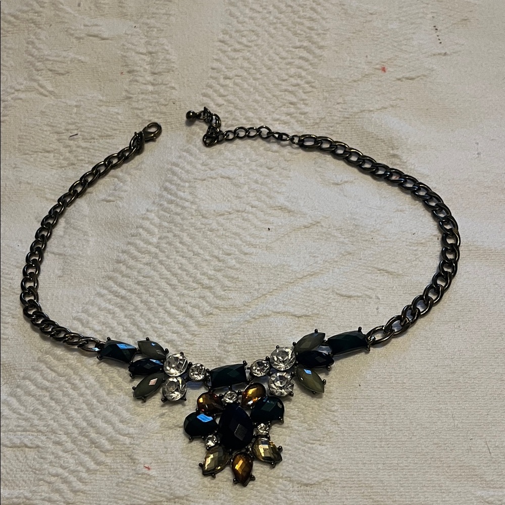 Beautiful statement necklace multicolored
